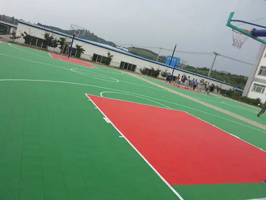 悬浮地板篮球场..